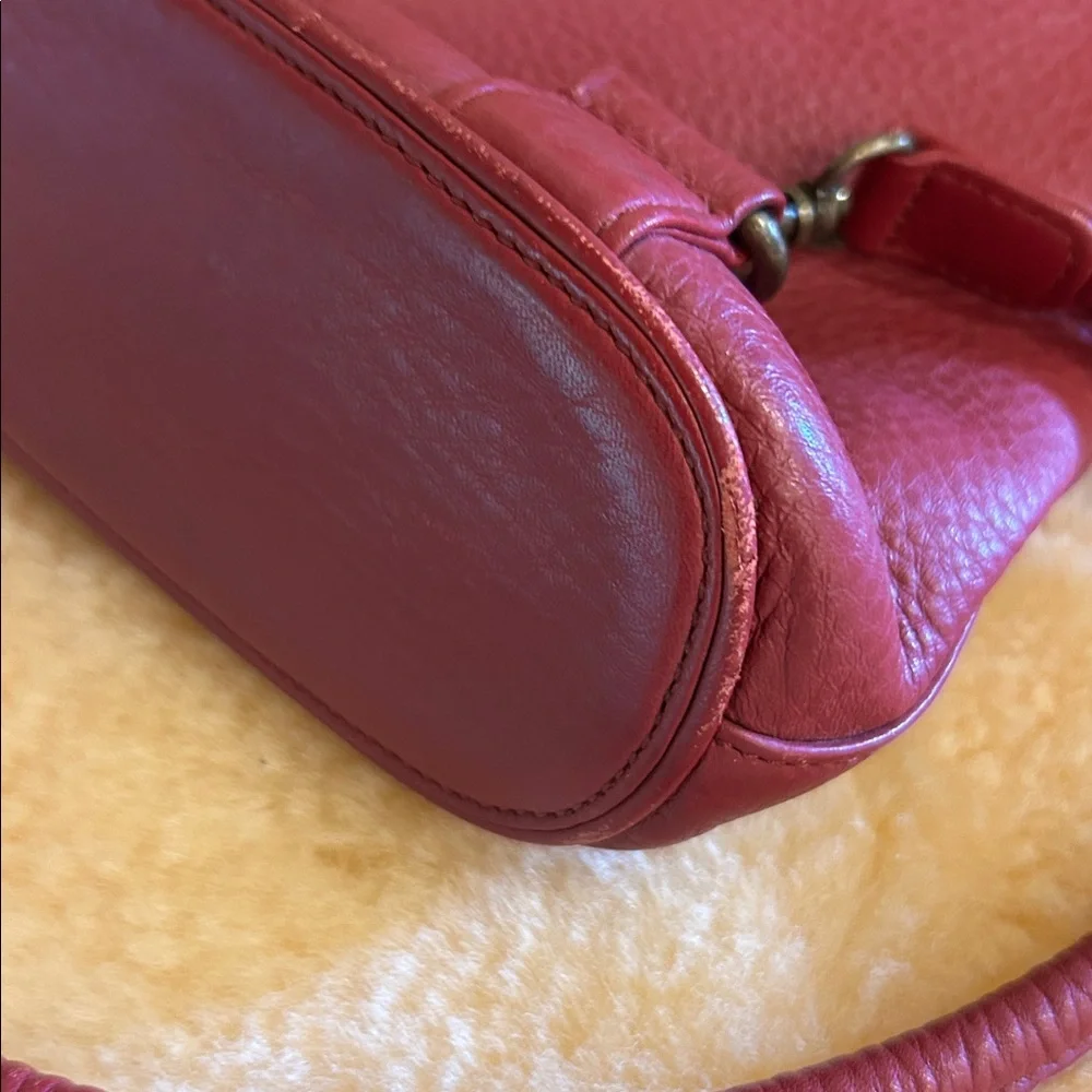 Clarks clark’s red